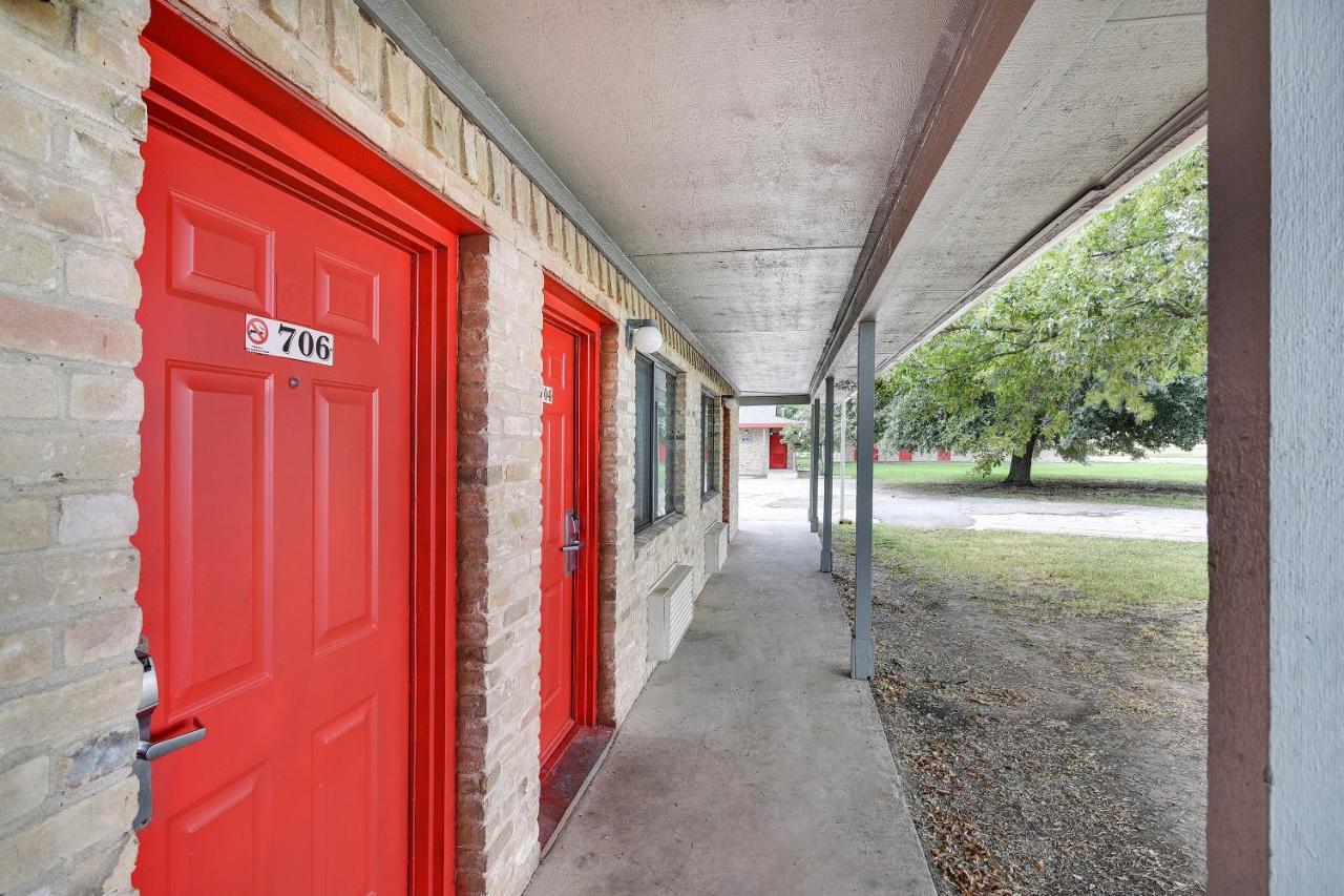 Americas Best Value Inn Lockhart Tx 외부 사진