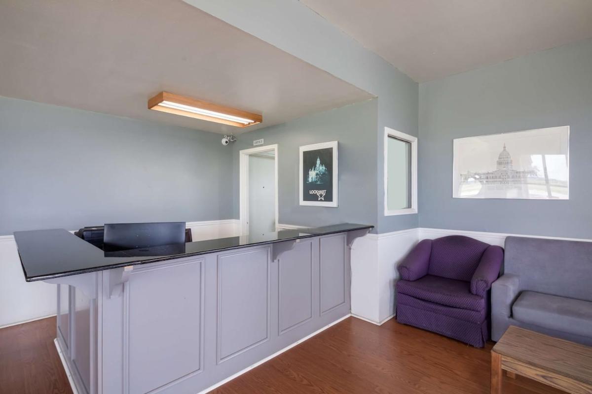 Americas Best Value Inn Lockhart Tx 외부 사진