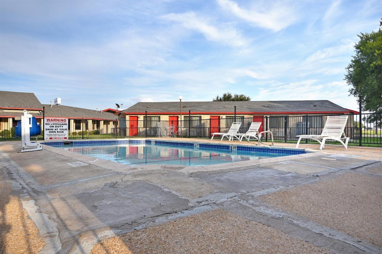 Americas Best Value Inn Lockhart Tx 외부 사진